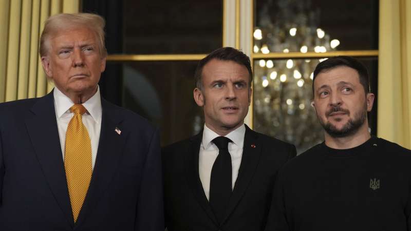 СМИ раскрыли подробности встречи Трампа и Зеленского в Париже